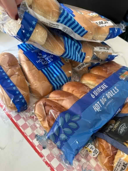 Photo of free Bbq buns (Tw11) #2