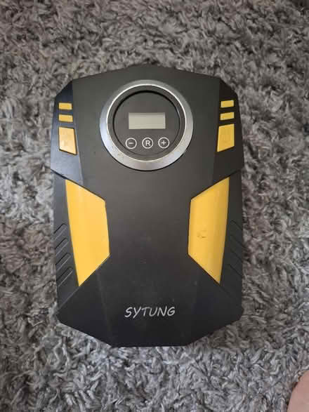 Photo of free Air Compressor-NOT WORKING (Manchester M12) #2
