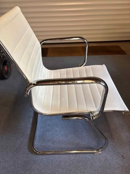 Photo of free Cream and Chrome Desk Chair (Saltcotes FY8) #1