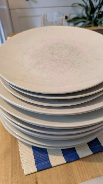 Photo of free Assorted dinner and side plates (Stockwell SW9) #1