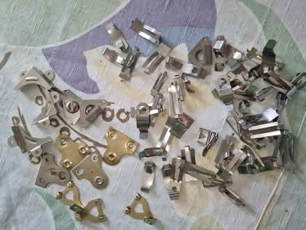 Photo of free Collection of picture framing/hanging fitments (New Hinksey OX1) #1