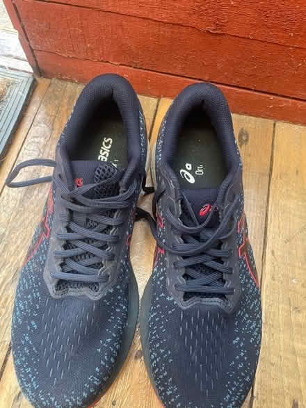 Photo of free Running shoes (Cricket Road OX4) #1