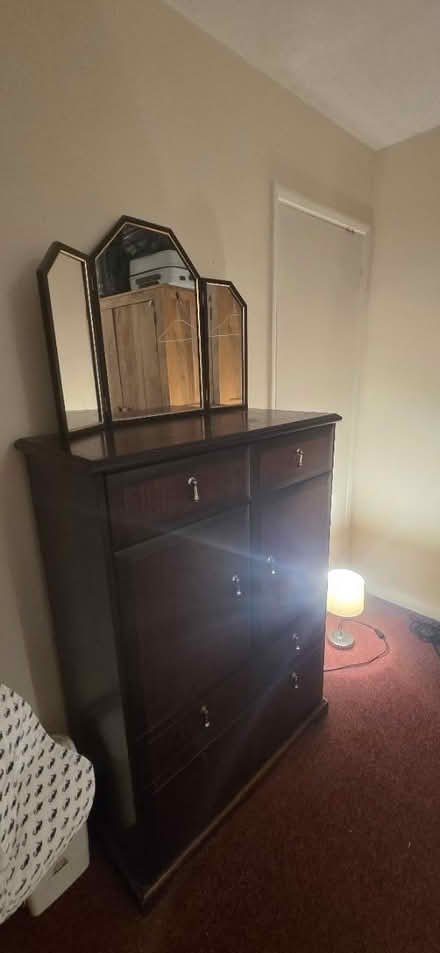 Photo of free Chest of drawers and 3 panel mirror (Headington, OX3) #1