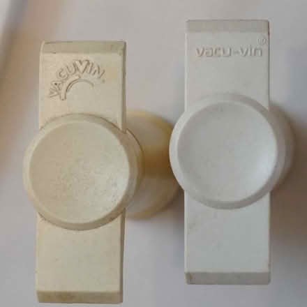 Photo of free Two Vacu-Vin Pumps and Eight Bottle Stoppers (Walkley S10) #2