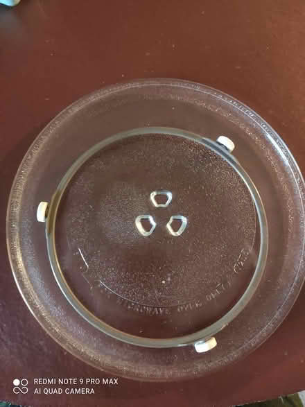 Photo of free Glass plate for microwave (Ng17 1jn) #1