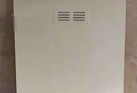 Photo of free White internal vented door — 198 × 75 × 3.5 cm (Lavender Hill SW11) #4