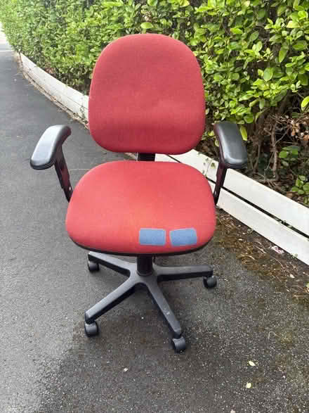 Photo of free Office swivel chair (Walton Summit PR5) #1