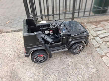 Photo of free Kids motor car (Brownsville playground) #1