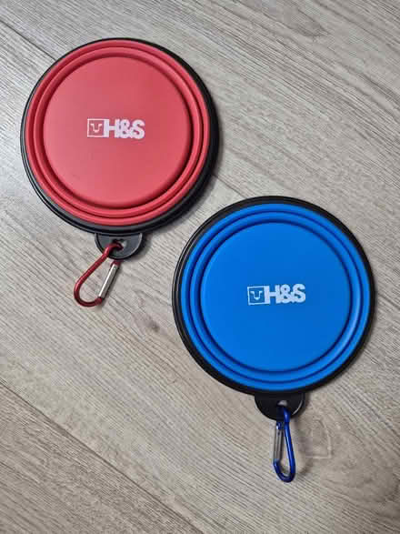 Photo of free Collapsible Water/Food Bowls (Abingdon OX14) #1