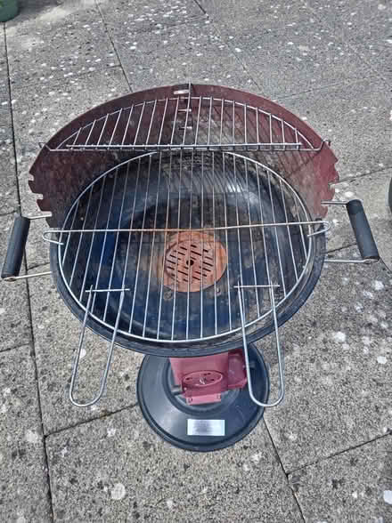 Photo of free BBQ (TN24) #1