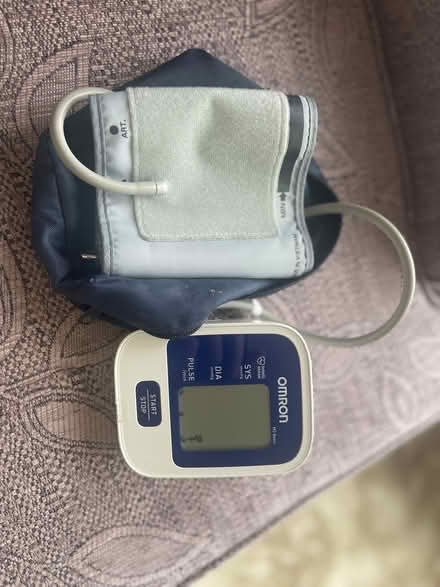 Photo of free omron blood pressure monitor (Sandal WF2) #2