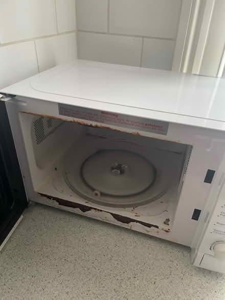 Photo of free microwave (Morden SM4) #3