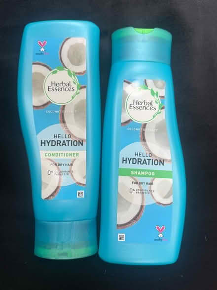 Photo of free Dry hair shampoo and conditioner (Beaconsfield HP9) #1