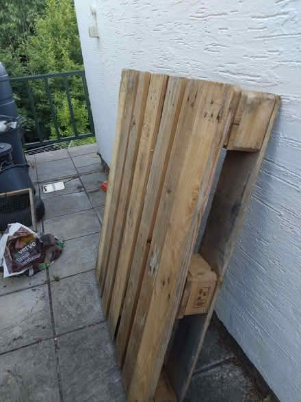 Photo of free Pallet (Broadstone BH18) #1