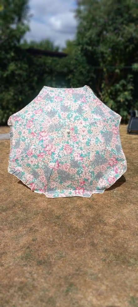 Photo of free Garden Umbrella (Long Eaton NG10) #2