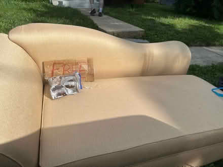 Photo of free Loveseat (504 Battle Ave Winchester) #3