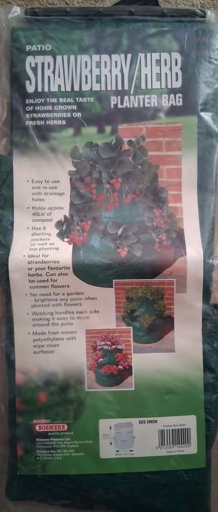 Photo of free Strawberry/Herb planter bag (Bradlaugh Fields NN3) #1
