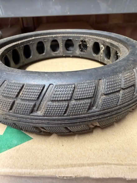 Photo of free E-scooter tyres (Leicester LE2 Aylestone) #1