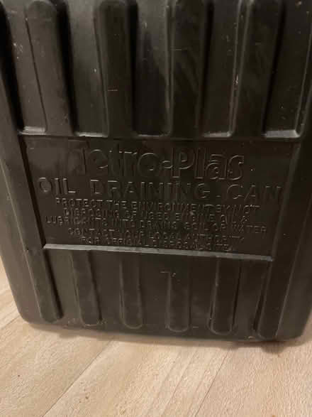 Photo of free Oil draining can (Prime Ministers MK41) #2