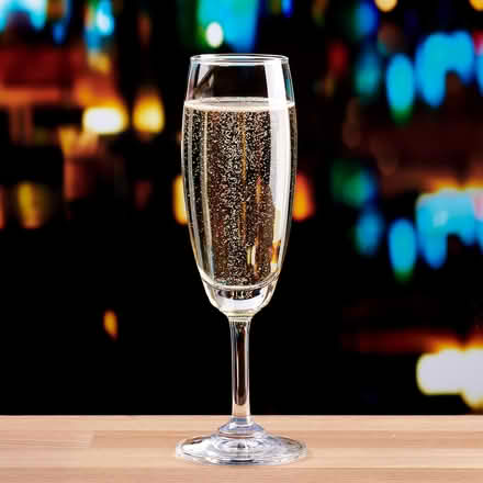 Photo of Champagne flutes (Townsend) #1