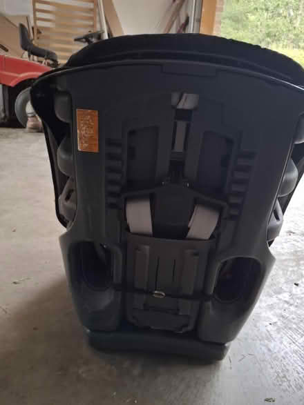 Photo of free used Britax Car seat (Kt16 0qu) #2