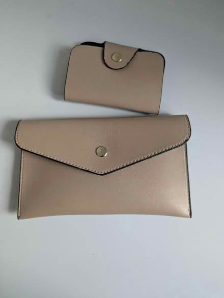 Photo of free Wallet and card holder (Chatterley Parkway NG8) #1