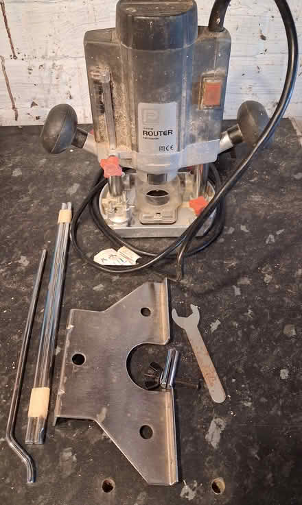 Photo of free Plunge router (Moorends (DN8)) #1