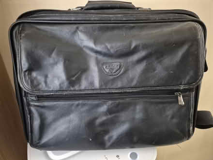 Photo of free Black Antler Laptop Bag (Winyates Green B98) #2