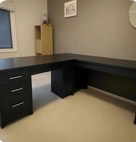 Photo of free Large L-Shaped painted desk (wantirna 3152) #3