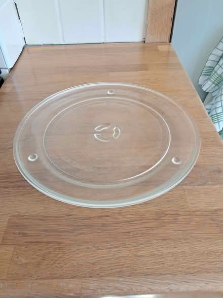 Photo of free Large glass turntable plate for microwave oven (Greenstead Green CO9) #1