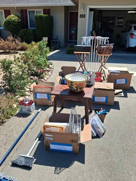 Photo of free Miscellaneous Items (Sunnyvale Cherry Chase Area) #1
