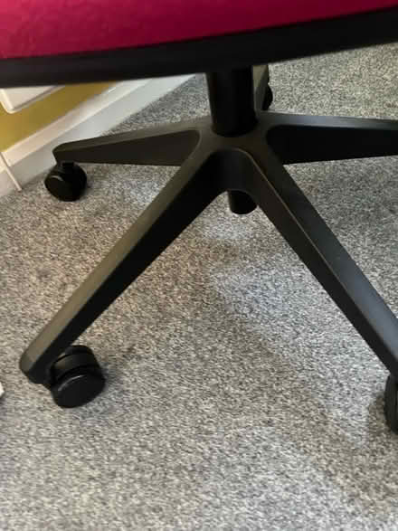 Photo of free Desk chair (Rainworth NG21) #4