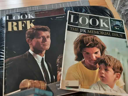 Photo of free Magazine memorabilia (Carlingwood) #2