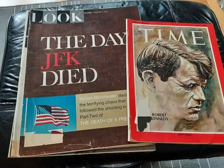 Photo of free Magazine memorabilia (Carlingwood) #1