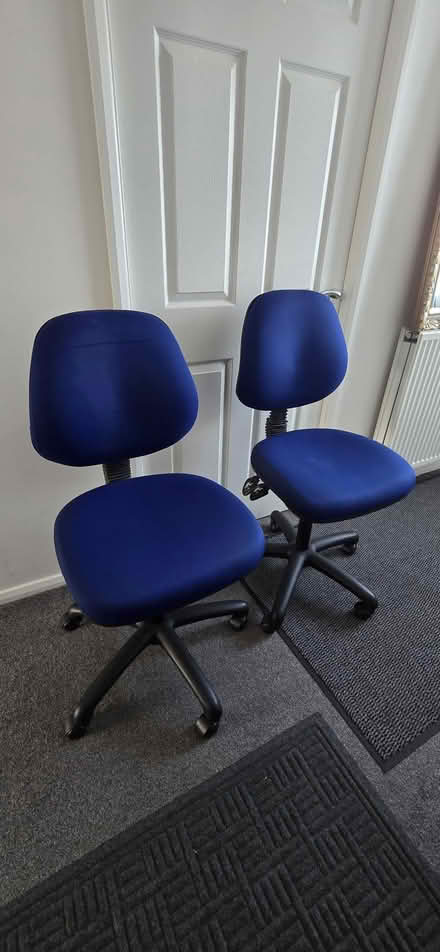 Photo of free Swivel office chairs (Aylestone LE2) #2