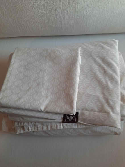 Photo of free Single Sheet Set (Hunt Club / McCarthy Rd.) #1
