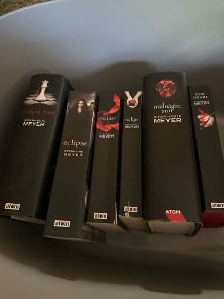 Photo of free Books Twilight series (Milton OX14) #1