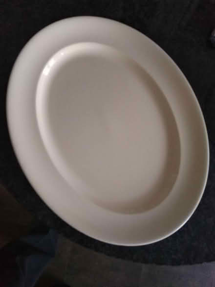 Photo of free Oval white big plate (Millhouses S7) #1