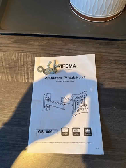 Photo of free TV wall bracket for small tvs (Rainworth NG21) #2