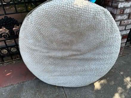 Photo of free Dog bed (Redwood City (south end)) #1