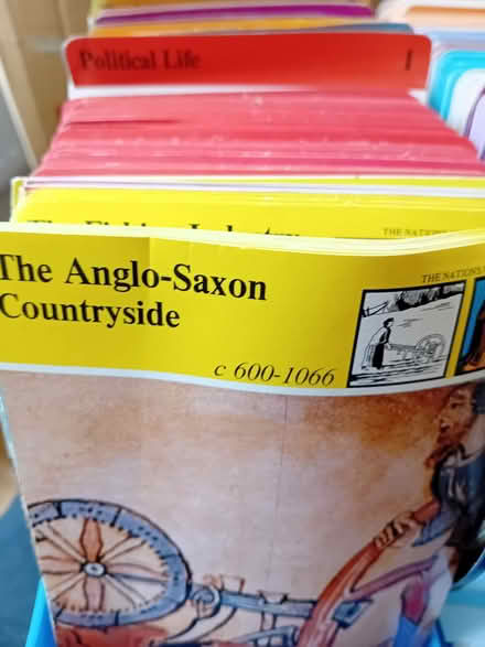 Photo of free Vintage Set of 'British Heritage' Historical cards (Lamorbey DA15) #2