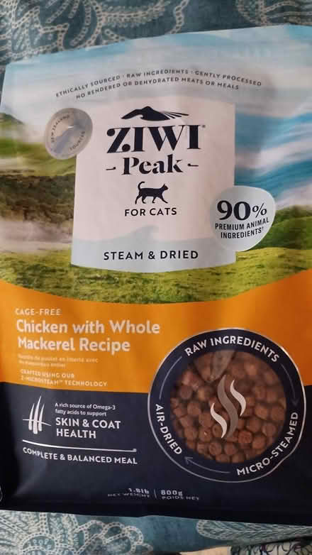 Photo of free Dry cat food, expires 8/19 (Somerville, off Cedar St) #1