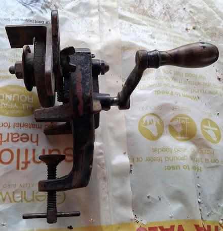 Photo of free Manual bench grinder (Moorends (DN8)) #1
