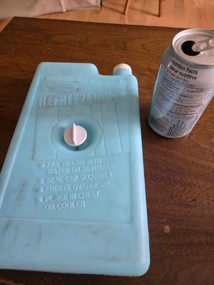 Photo of free Rubbermaid Refreeze Bottle (Aylmer, Qc) #1