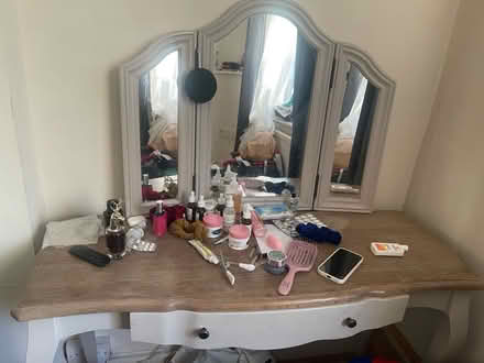 Photo of free Dressing table with drawers /stool (E173 Rp) #1