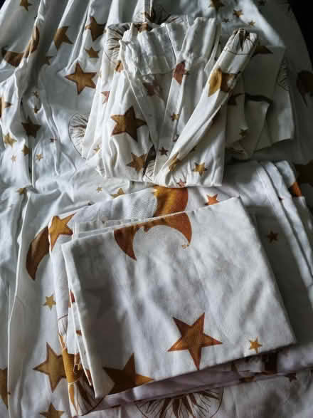 Photo of free Curtains & Duvet Set (Cam GL11) #1
