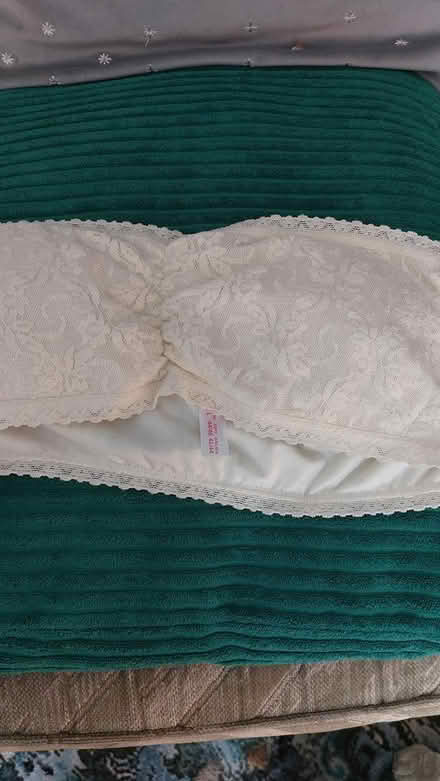 Photo of free (pack 8) strapless bra size large (dorset BH12) #4