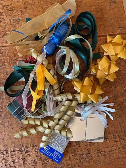 Photo of free Gift Bag & Streamers (Old Slade KT16) #3