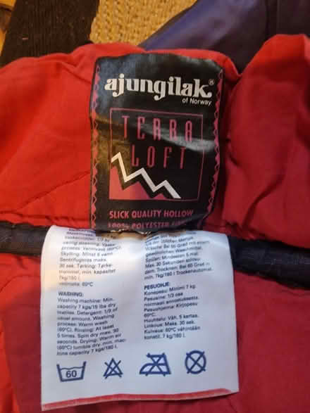 Photo of free Ajungilak sleeping bag (Stroud GL5) #2