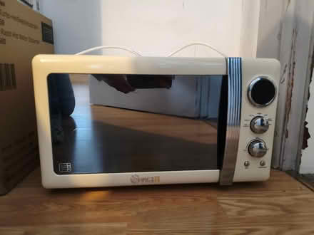 Photo of free Small Microwave (Rosyth KY11) #1